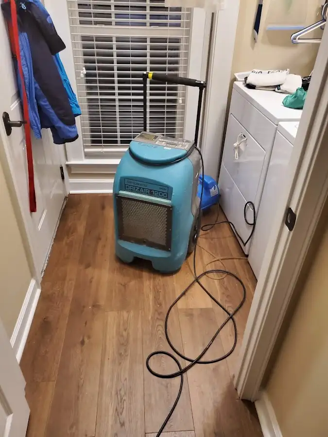 Commercial dehumidifier deployed for Crawl Space Restoration in Riverview